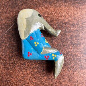 Hand Carved & Painted Wooden Shelf Sitter Elephant Figurine Signed By Artist 5.5